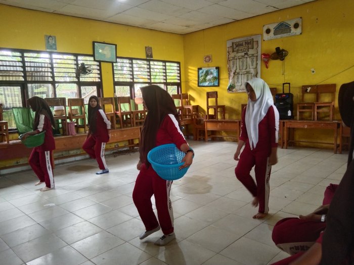 Matangkan persiapan pentas seni,guru seni budaya Mtsn5 kota Jambi intensifkan latihan Matangkan persiapan pentas seni,guru seni budaya Mtsn5 kota Jambi intensifkan latihan