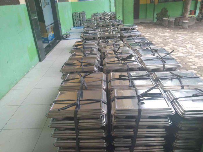 Penyaluran MBG Berlanjut di MTsN 5 Kota Jambi Penyaluran MBG Berlanjut di MTsN 5 Kota Jambi