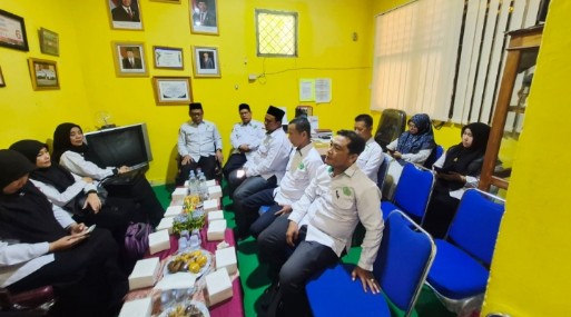 *Tim Monev SPIP Kemenag Kota Jambi Kunjungi MTsN 5 Kota Jambi* *Tim Monev SPIP Kemenag Kota Jambi Kunjungi MTsN 5 Kota Jambi*