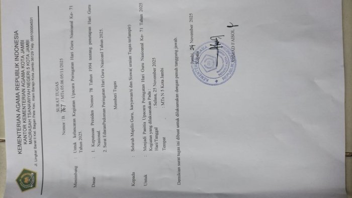 MTsN 5 Kota Jambi Lakukan Persiapan Upacara memperingati Hari Guru Nasional tahun 2025