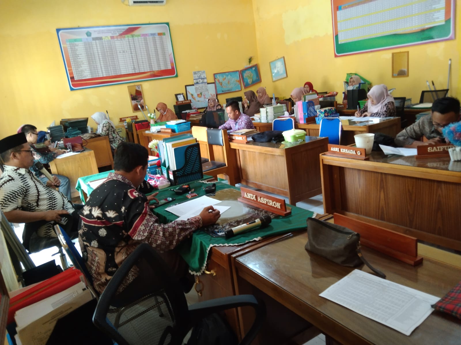 PENINGKATAN KUALITAS DAN SEMANGAT KERJA MENJADI TOPIK UTAMA PADA RAPAT KERJA MTsN 5 KOTA JAMBI