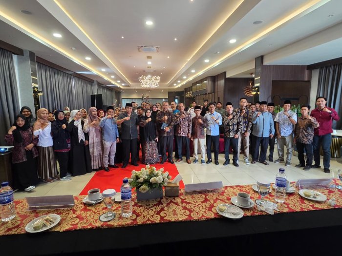 Operator MTsN 5 Kota Jambi Hadiri Kegiatan Ngopi Bareng Anggota DPR RI Komisi VIII