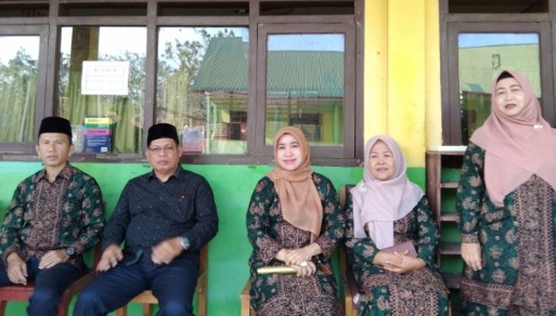MTsN 5 Kota Jambi Gelar Acara Pisah Sambut Bersama Kepala MTsN 5 Kota Jambi Bapak Ahmad Faisol,S.Pd.I M.M MTsN 5 Kota Jambi Gelar Acara Pisah Sambut Bersama Kepala MTsN 5 Kota Jambi Bapak Ahmad Faisol,S.Pd.I M.M