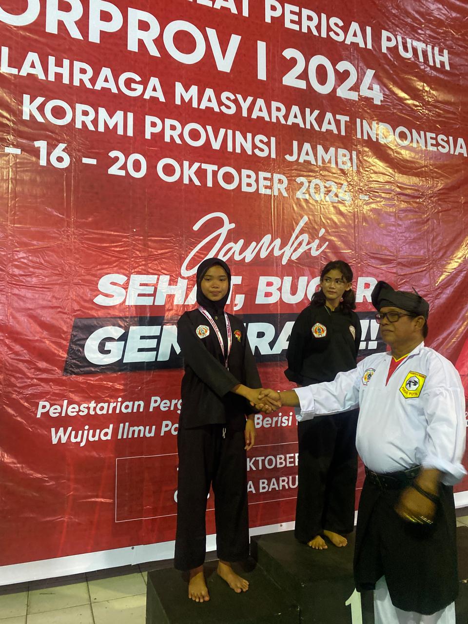 KEMBALI MENGHARUMKAN NAMA MADRASAH , KALI INI  DARI CABANG PENCAK SILAT SABET MEDALI PERAK PORVROP TINGKAT PROVINSI JAMBI