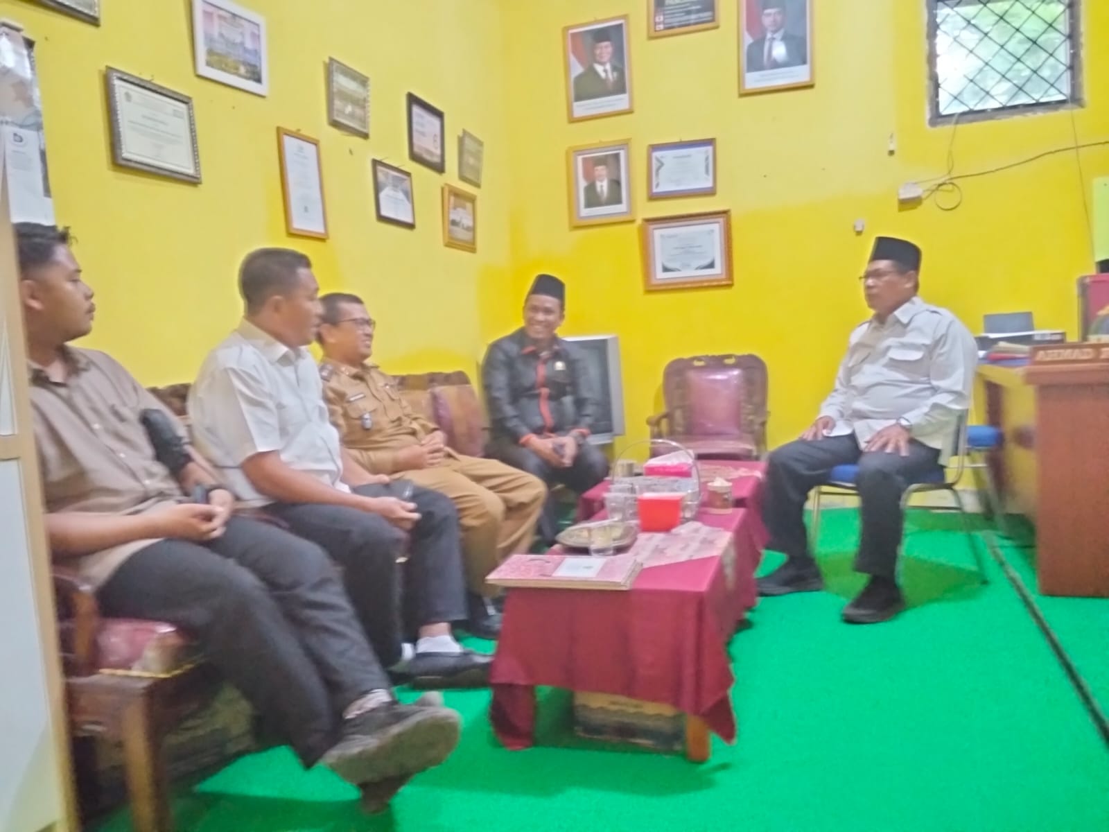 KUNJUNGAN ANGGOTA DPRD KOMISI 4 KE MTsN 5 KOTA JAMBI KUNJUNGAN ANGGOTA DPRD KOMISI 4 KE MTsN 5 KOTA JAMBI