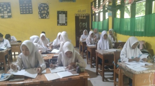 Tingkatkan Minat Belajar Siswa,Guru MTsN 5 Kota Jambi Hadirkan )embelajaran Kreatif Tingkatkan Minat Belajar Siswa,Guru MTsN 5 Kota Jambi Hadirkan )embelajaran Kreatif
