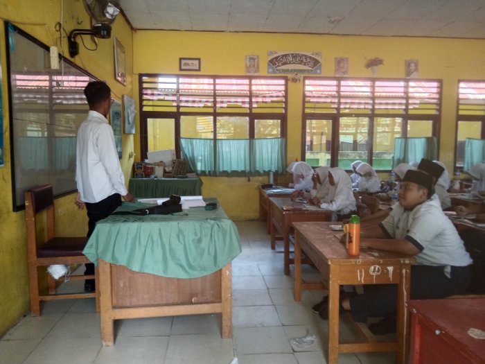 Siswa MTsN 5 Kota Jambi tetap semangat belajar jelang Ujian Sumatif Akhir Semester
