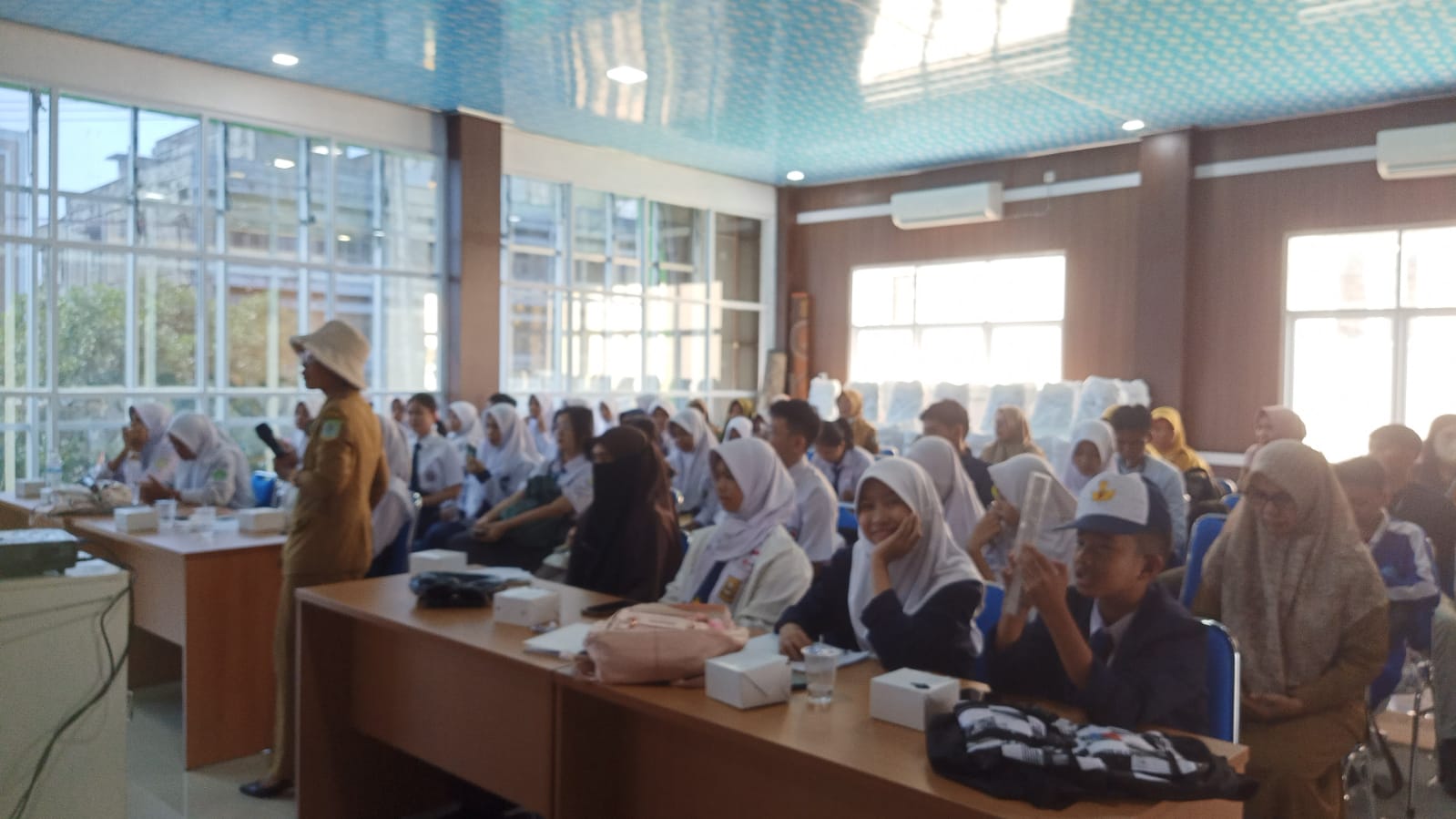 MTSN 5 KOTA JAMBI IKUTI KEGIATAN WORKSHOP KESEHATAN REPRODUKSI  BAGI REMAJA