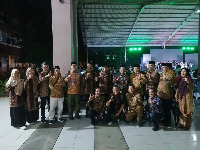 Kepala MTsN 5 Kota Jambi Hadiri Pembukaan Olimpiade Madrasah Indonesia Tahun 2025