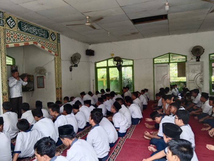 Kepala MTsN 5 Kota Jambi Sampaikan Kultum Perdana Ramadhan :Jadikan Ramadhan Madrasah Ruhaniah