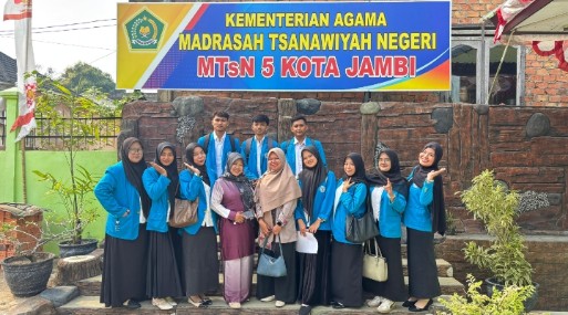 *WAKA KESISWAAN DAN WAKA SARPRAS TERIMA MAHASISWA PPL UIN STS JAMBI DI MTsN 5 KOTA JAMBI* *WAKA KESISWAAN DAN WAKA SARPRAS TERIMA MAHASISWA PPL UIN STS JAMBI DI MTsN 5 KOTA JAMBI*
