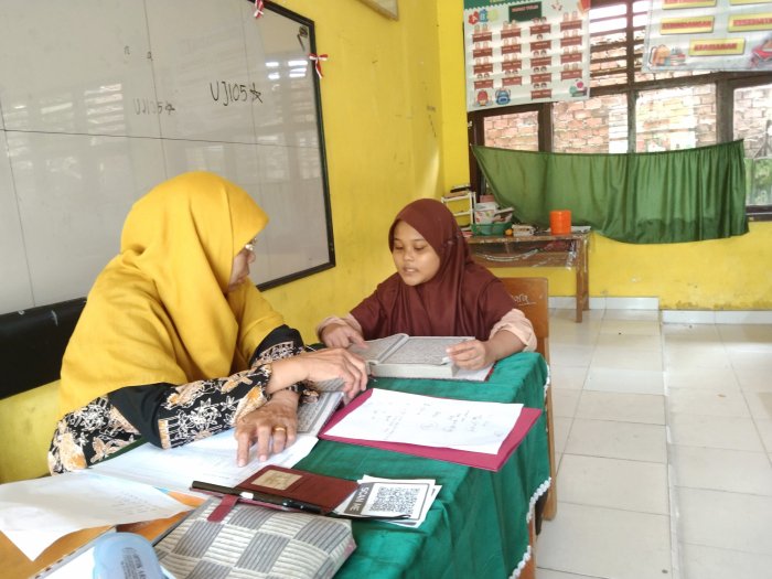 Tes Baca Al-Quran Penerimaan Siswa Baru Madrasah TP.2026/2027 MTsN 5 Kota Jambi Berjalan Lancar Tes Baca Al-Quran Penerimaan Siswa Baru Madrasah TP.2026/2027 MTsN 5 Kota Jambi Berjalan Lancar