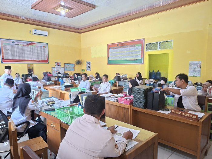 Rapat Kelulusan Siswa MTSN 5 Kota Jambi Tahun Pelajaran 2025/2026 Berlangsung Khidmat