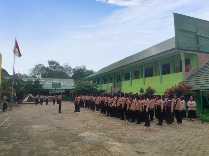 MTsN 5 Kota Jambi Bentuk Karakter Siswa Melalui Ekstrakurikuler Pramuka